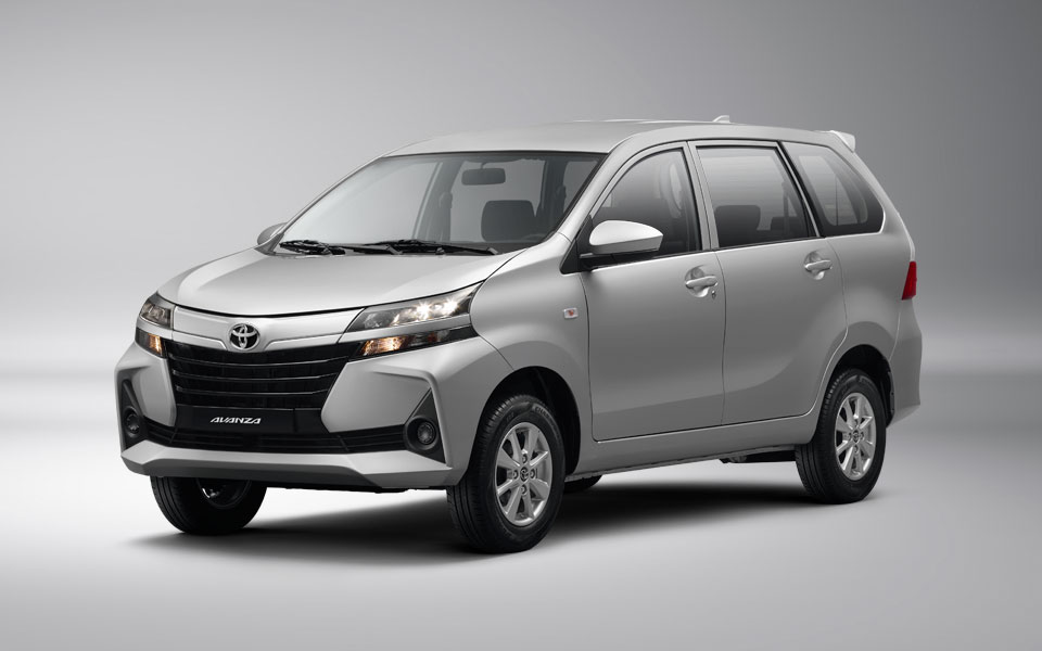 Toyota avanza silver 2020