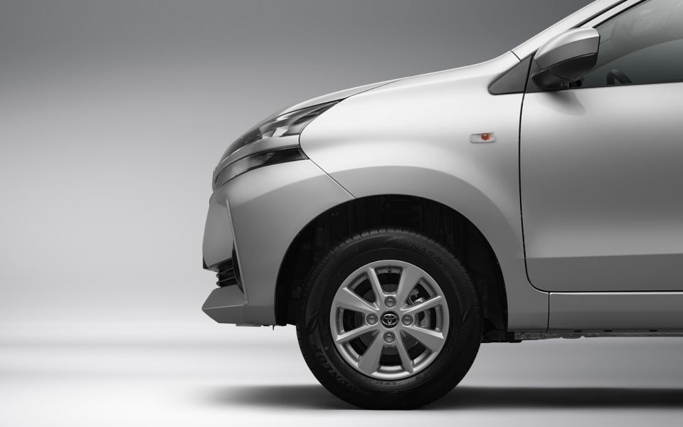 14 inch aluminium wheels of toyota avanza 2020