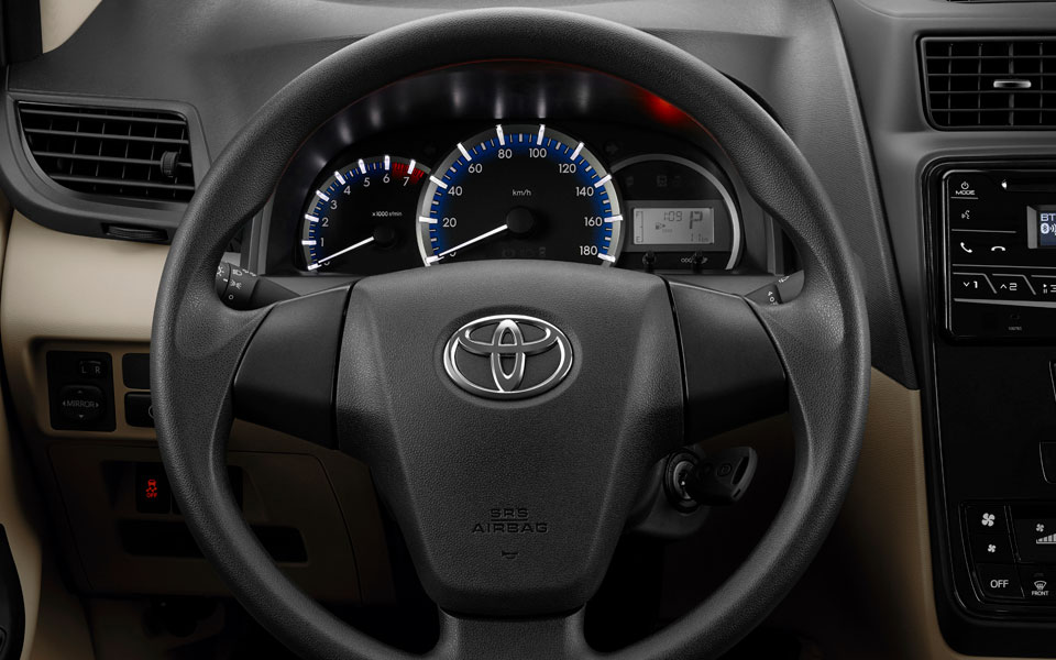 three dial instrument cluster in toyota avanza 2020