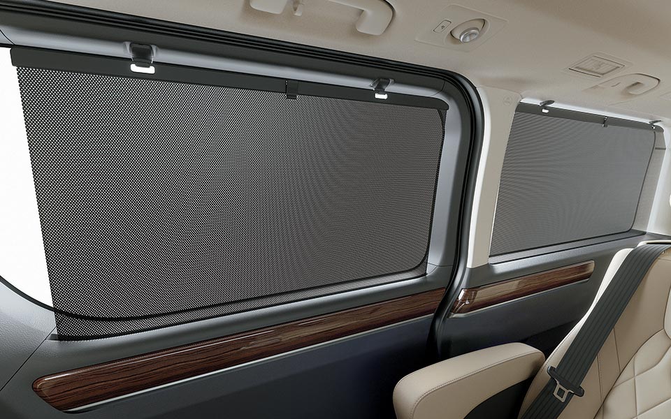 Sunshades in toyota granvia 2020