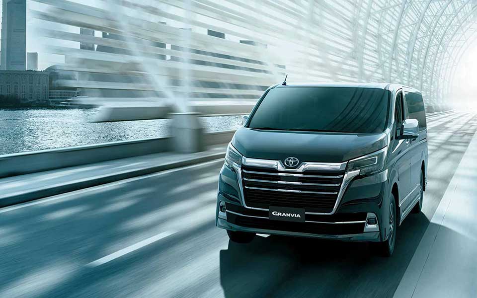 Toyota Granvia black 2020 front-view