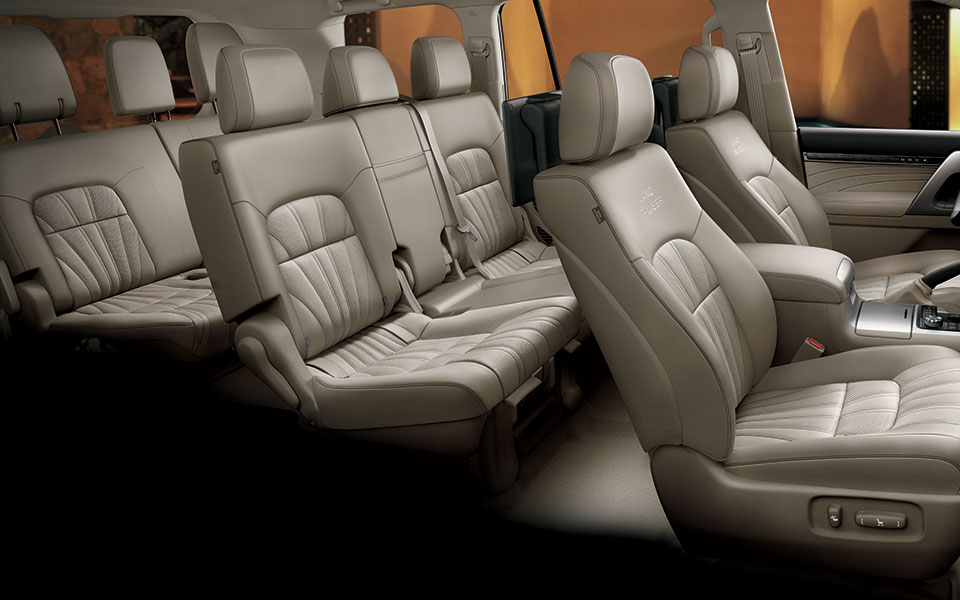 Toyota LC200 SUV Interior Features 2019