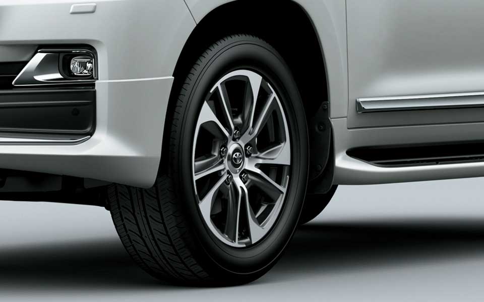 20 inch alloy wheels in toyota Lc200 2020