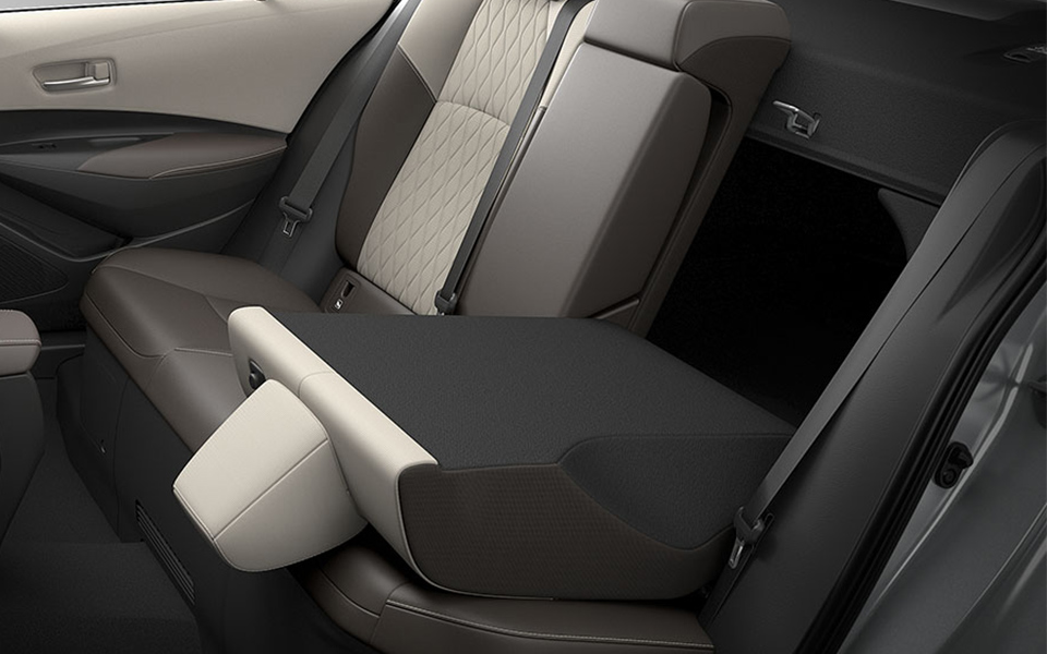 Toyota Corolla 2020 Rear seats